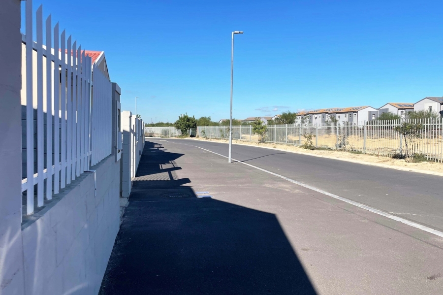 2 Bedroom Property for Sale in Parklands Western Cape